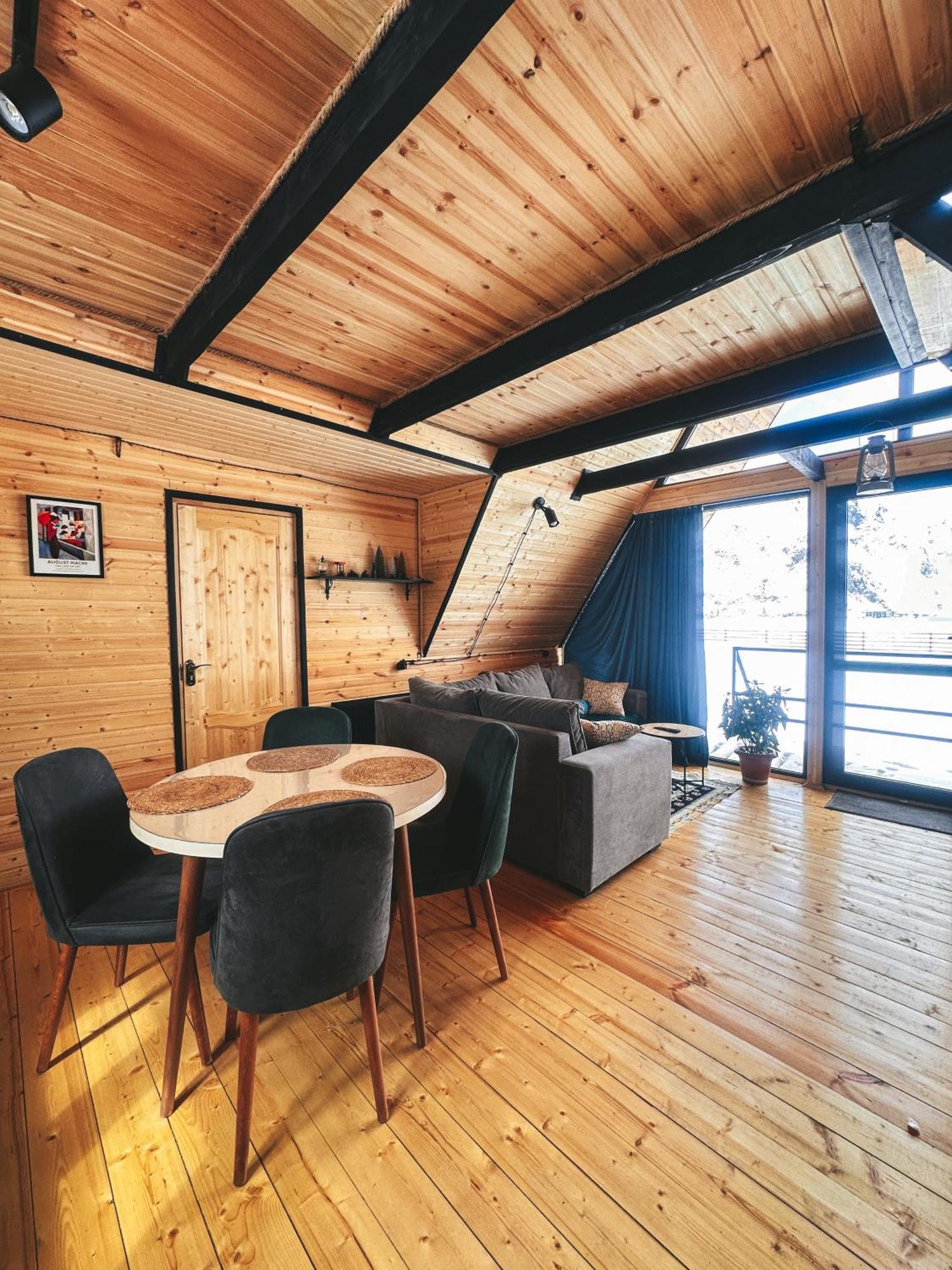 Wildwood Kazbegi Villa Bagian luar foto